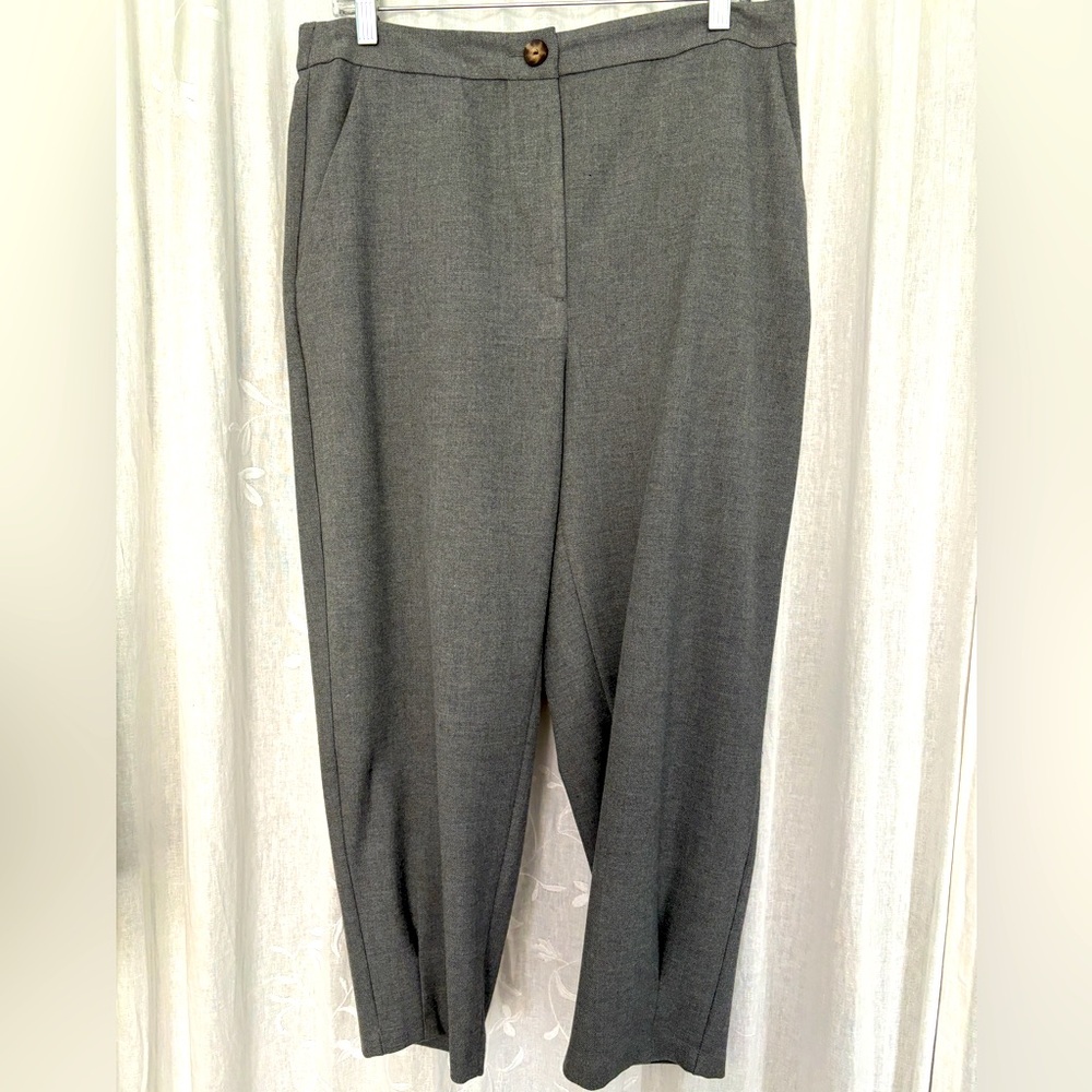 NWT Zara Women’s Cropped Gray Suit Pants